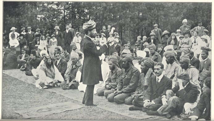 Maulana Sadr-ud-Din giving Id Khutba, 1915